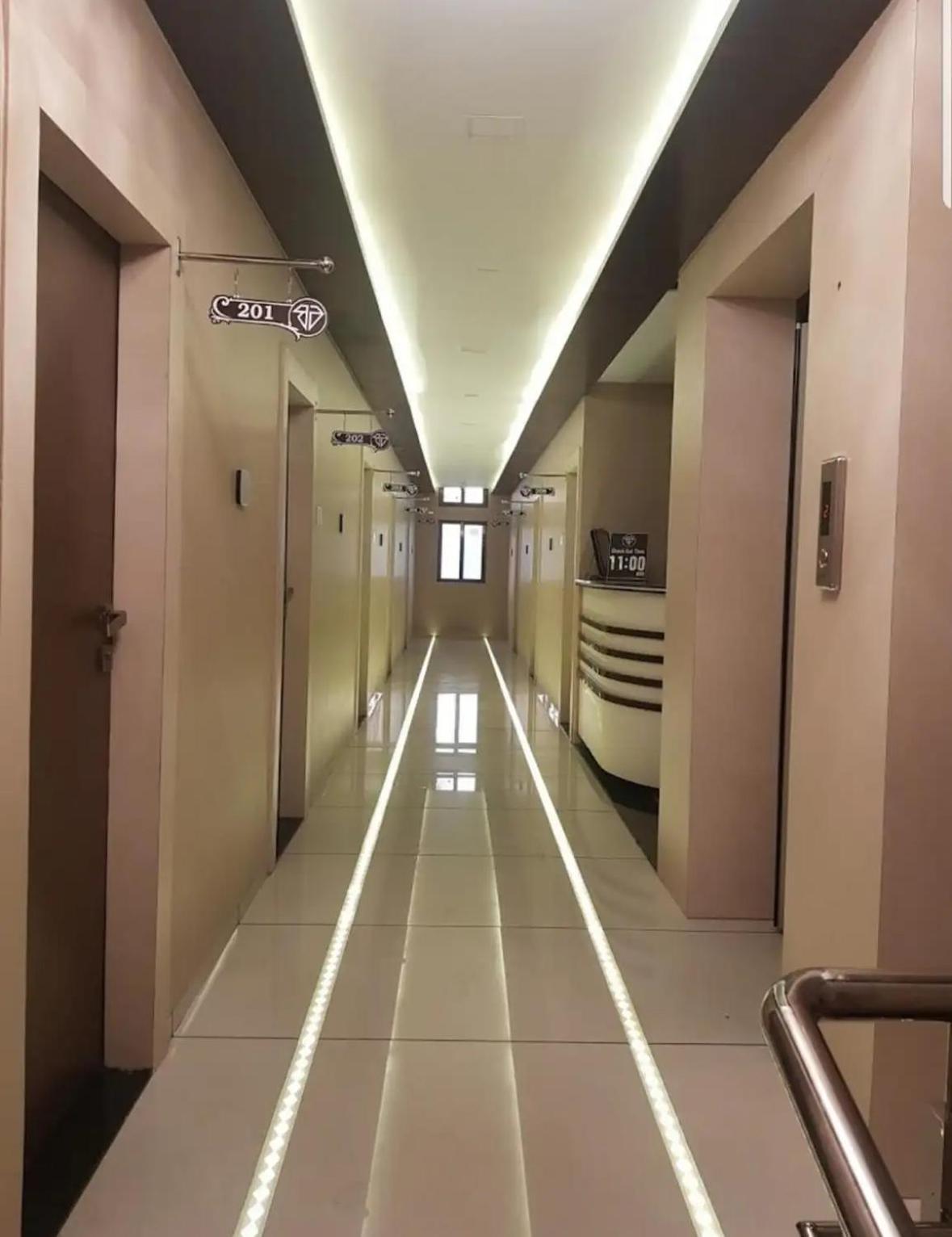 Hotel Bluediamond Bardoli 외부 사진